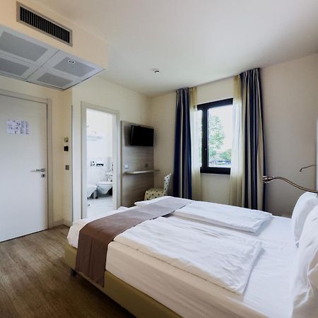 Hotel Arena Sirmione Dış mekan fotoğraf